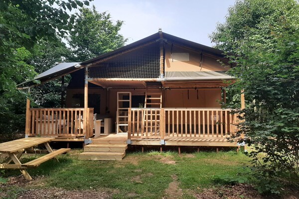 Foto van Houten 8-persoons vakantietent - Vakantiehuis in Signy-l’Abbaye - Facilities